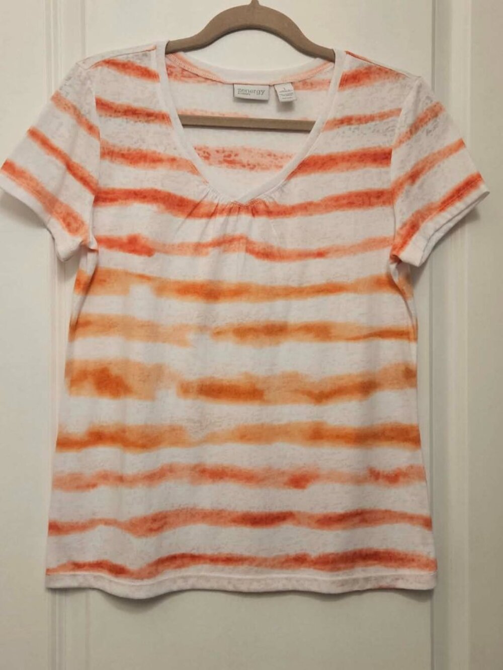 Chico’s Zenergy Size 1/US M (8-10) Orange White Watercolor Stripe Tee Top
